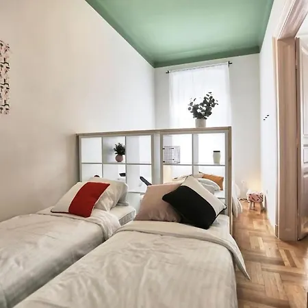 Unwind In Style W Sauna Dsgn 2Br Home Budapesta Exterior foto