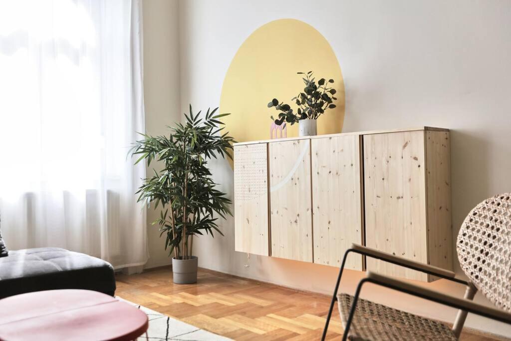 Unwind In Style W Sauna Dsgn 2br *