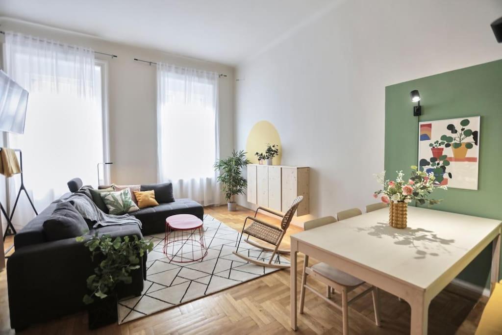 Apartment Unwind In Style W Sauna Dsgn 2br Budapest