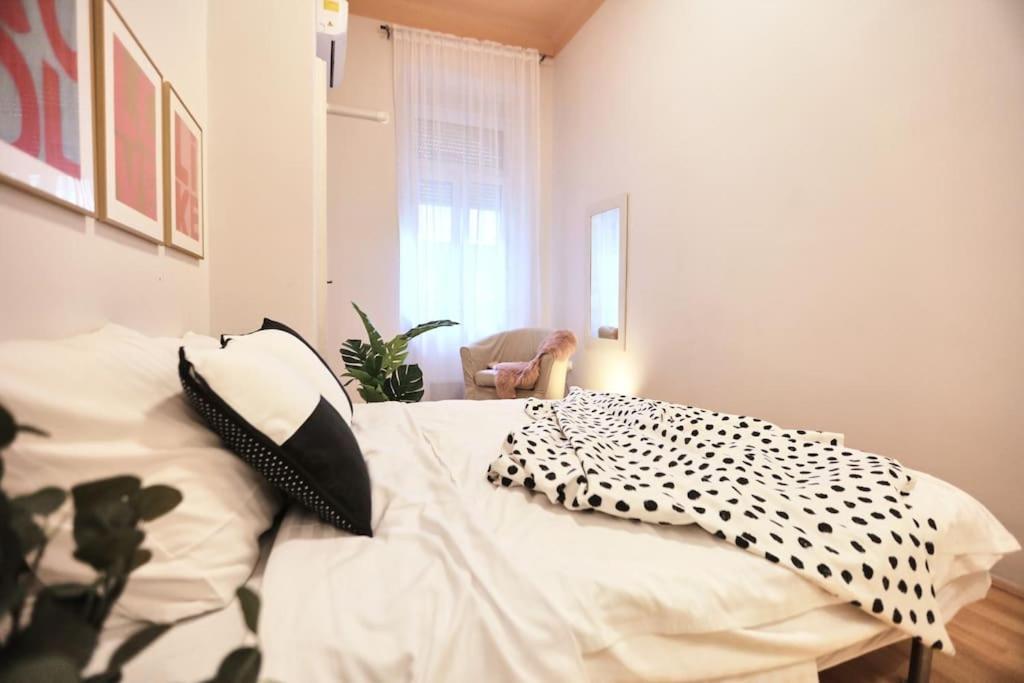 Apartment Unwind In Style W Sauna Dsgn 2br